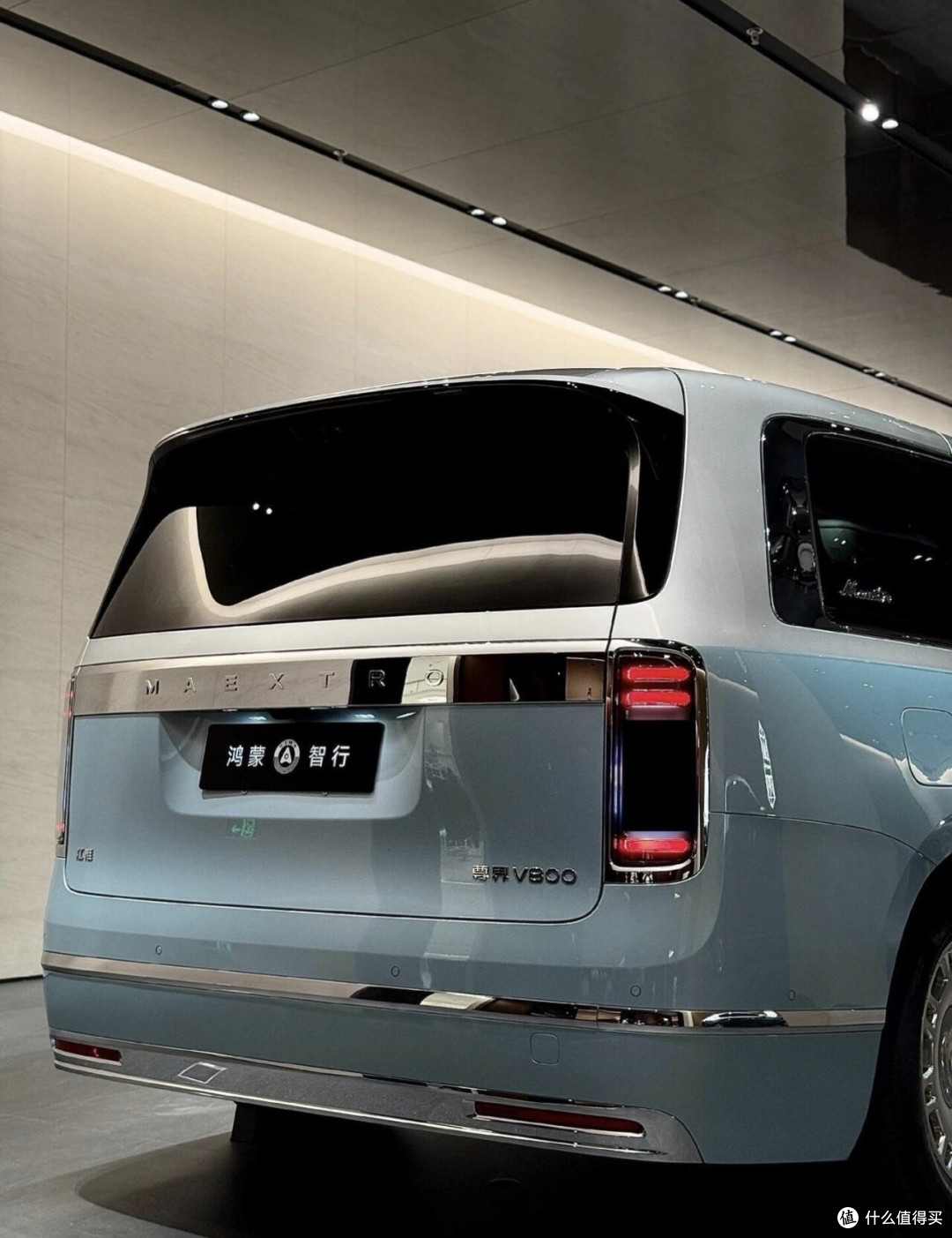 "速成车"这词是哪来的？聊聊尊界V800这事背后的口水仗