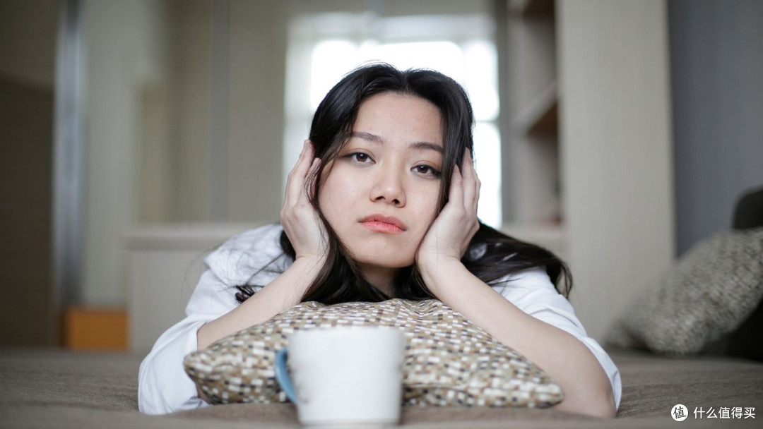 睡到中午，是把睡眠搬到了错误的时间