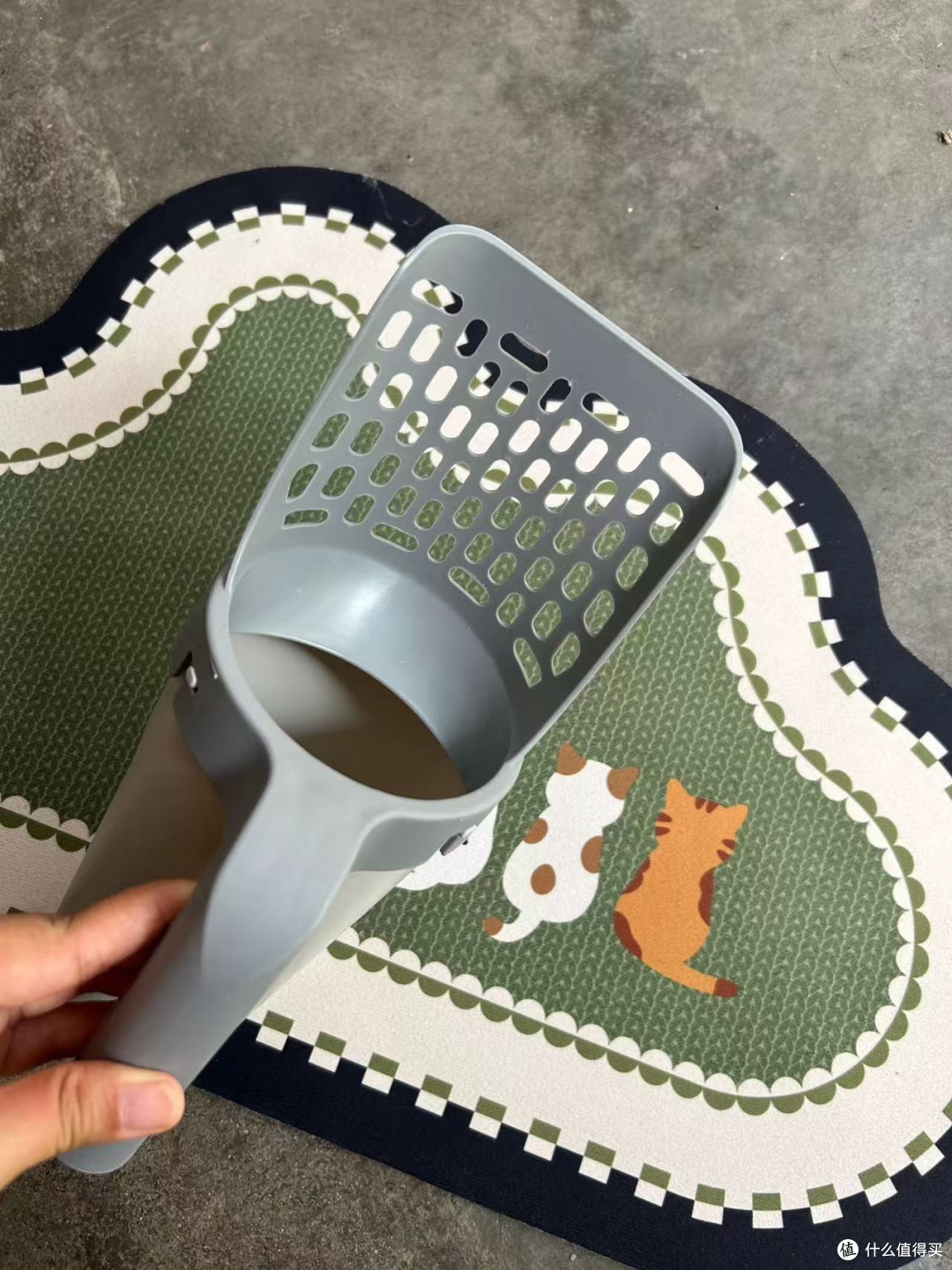 猫砂专用铲缝隙设计不浪费砂
