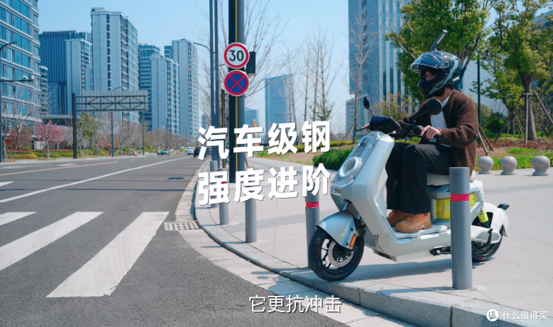 九号小牛的AI车机，是真香还是花哨？