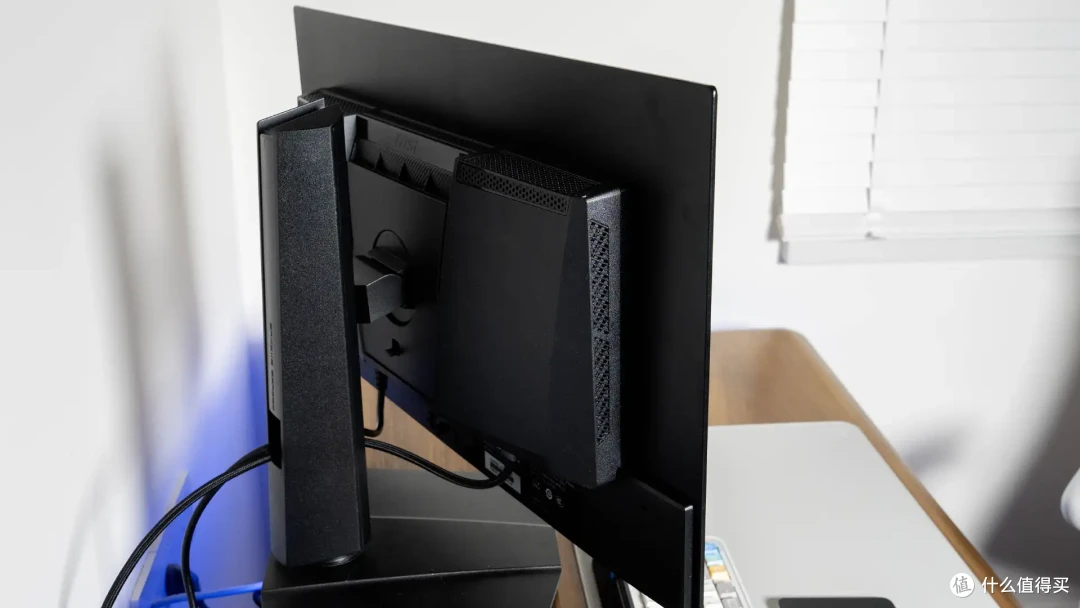 2K 240Hz QD-OLED竞技沉浸全要?微星MAG 274QP QD-OLED X24流光