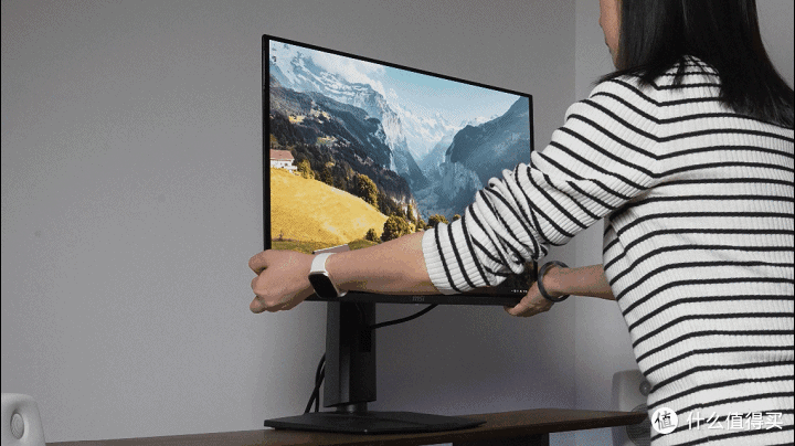 2K 240Hz QD-OLED竞技沉浸全要?微星MAG 274QP QD-OLED X24流光