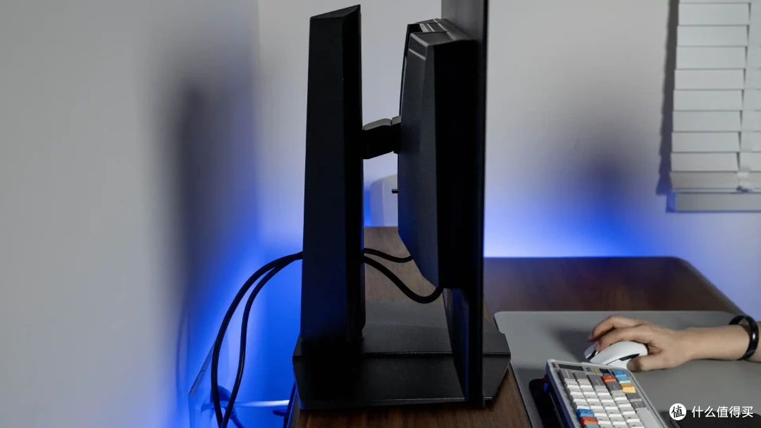 2K 240Hz QD-OLED竞技沉浸全要?微星MAG 274QP QD-OLED X24流光