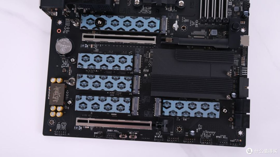 越级挑战御三家!七彩虹iGame X870E Ultra S主板首发体验