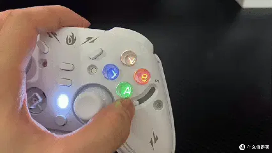 数次卖断货的手柄有何魔力?还支持一键切换布局!炽壳魔术师