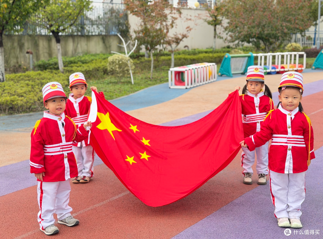 童心护国旗 薪火传红色——庞希玥厚植爱国情怀,传承红色文脉