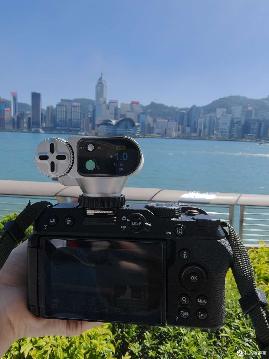 室外人像必带闪光灯?