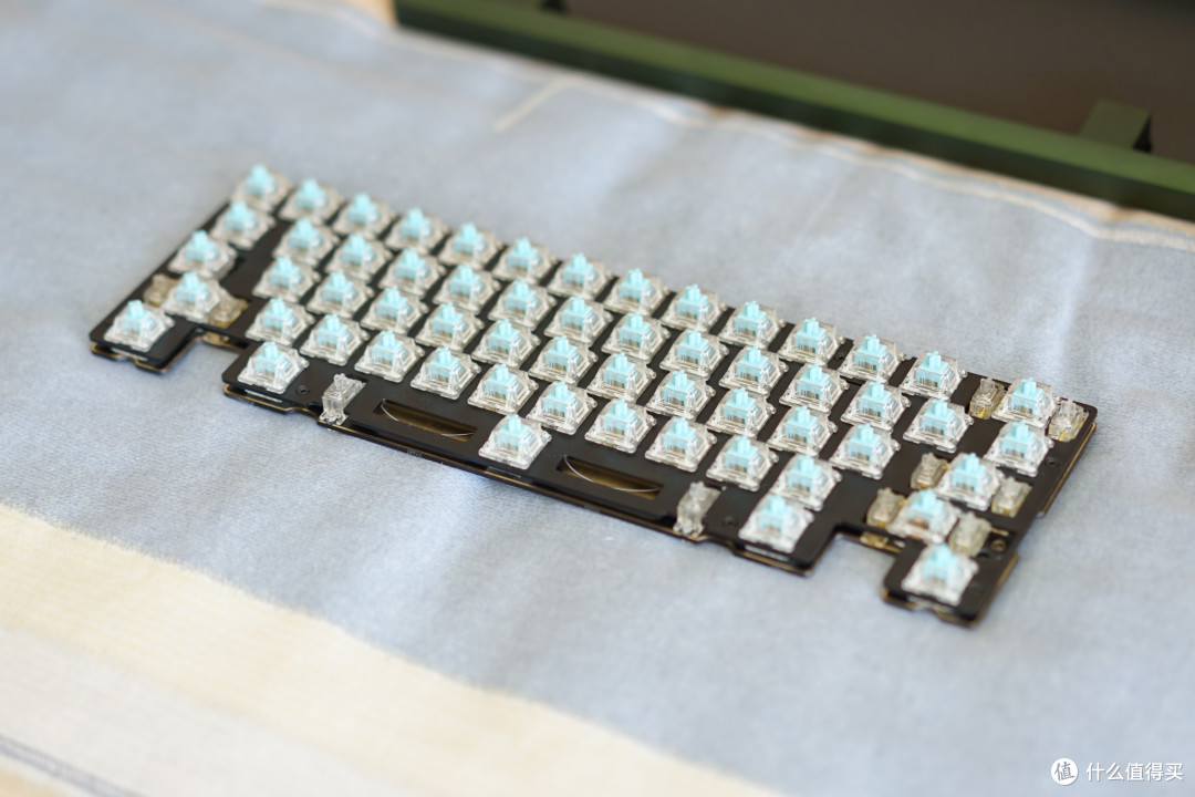 颠覆认知！这把Snake60，重新定义60配列客制化颜值上限
