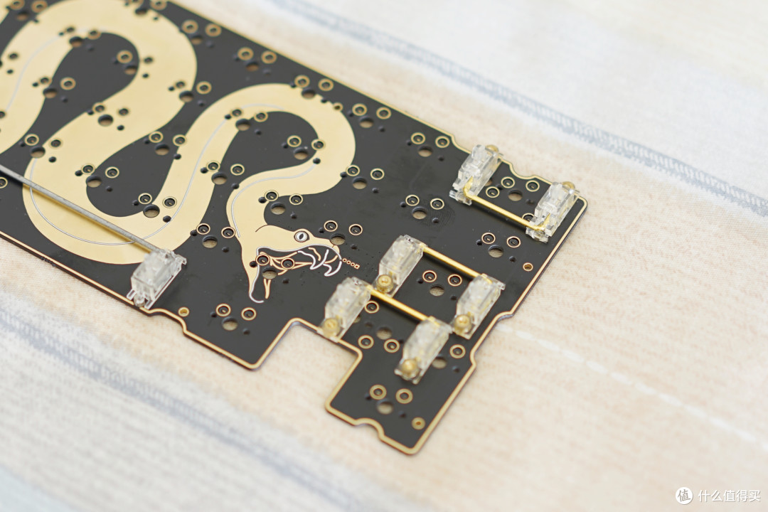 颠覆认知！这把Snake60，重新定义60配列客制化颜值上限