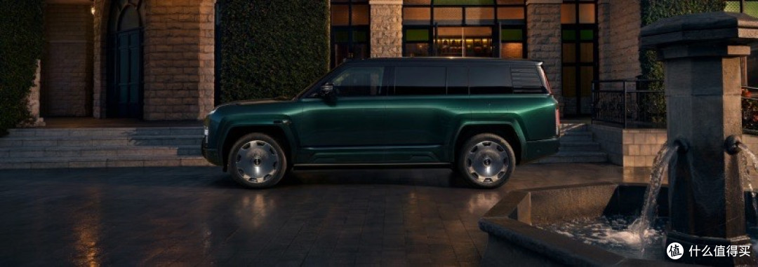 100万以上买U8L还是传统豪华SUV:U8L宽敞的车间布局