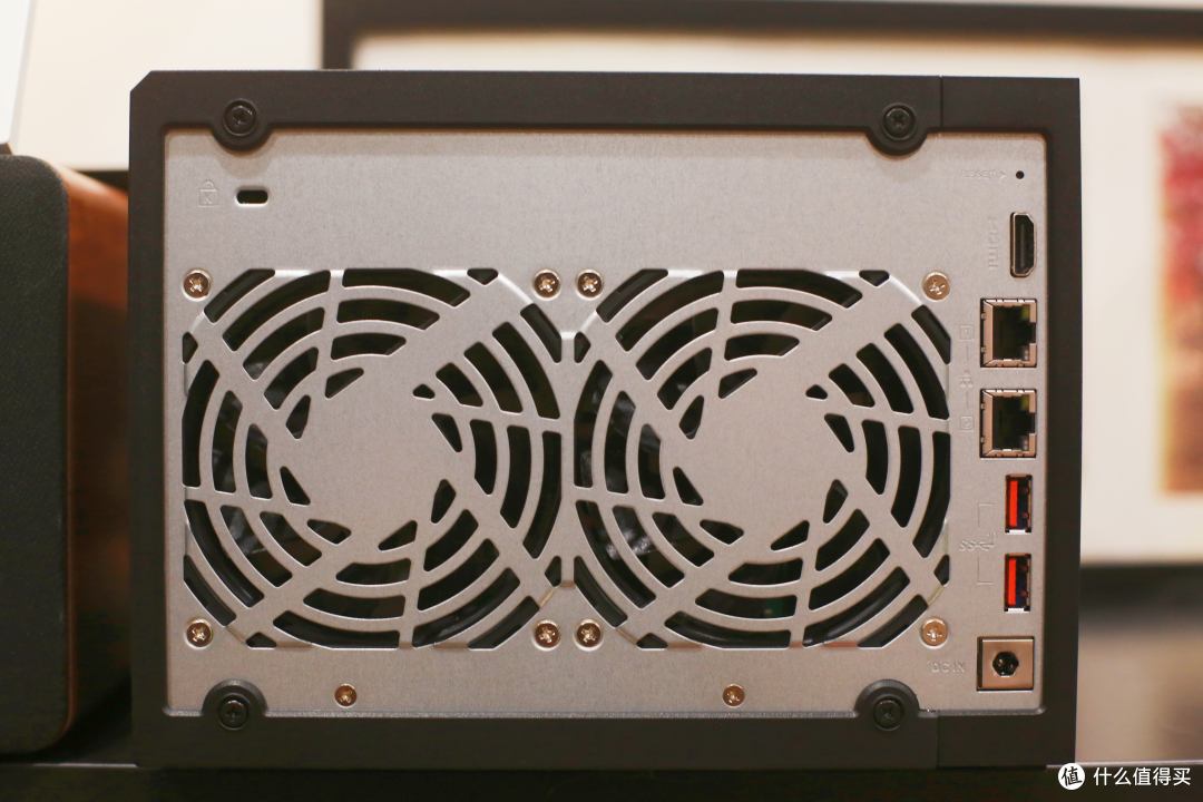 六盘位全能NAS:威联通Qu605,数据安全与便捷之选