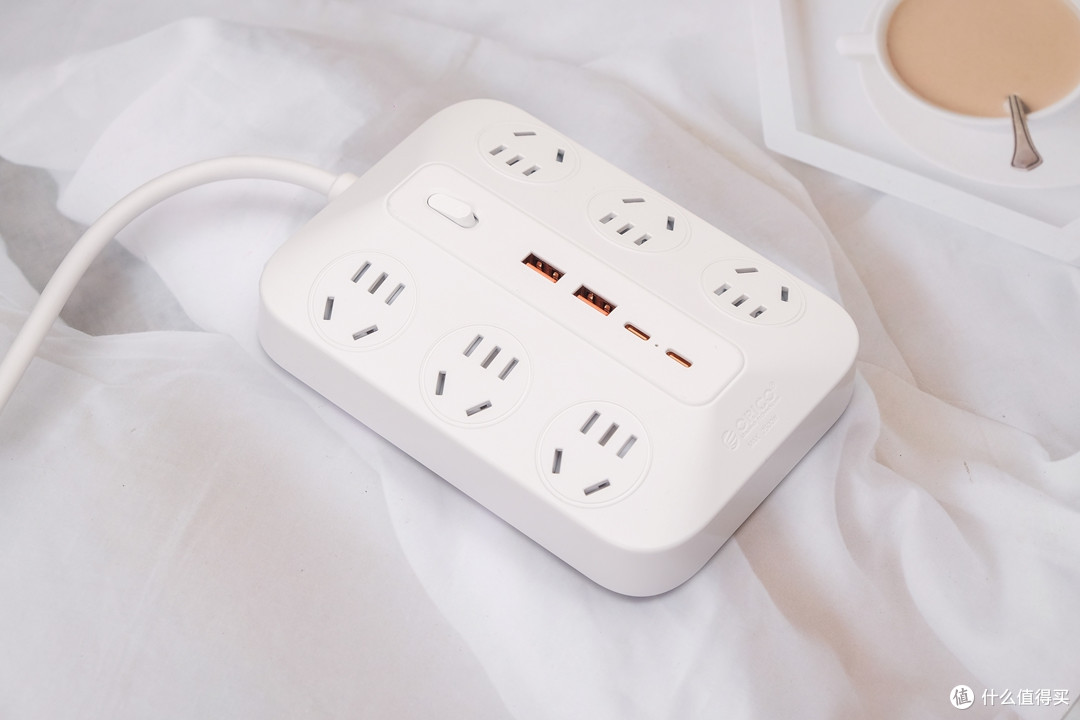 插头打架、线缆缠成一团？ORICO A-Plug插排治好了我的桌面焦虑