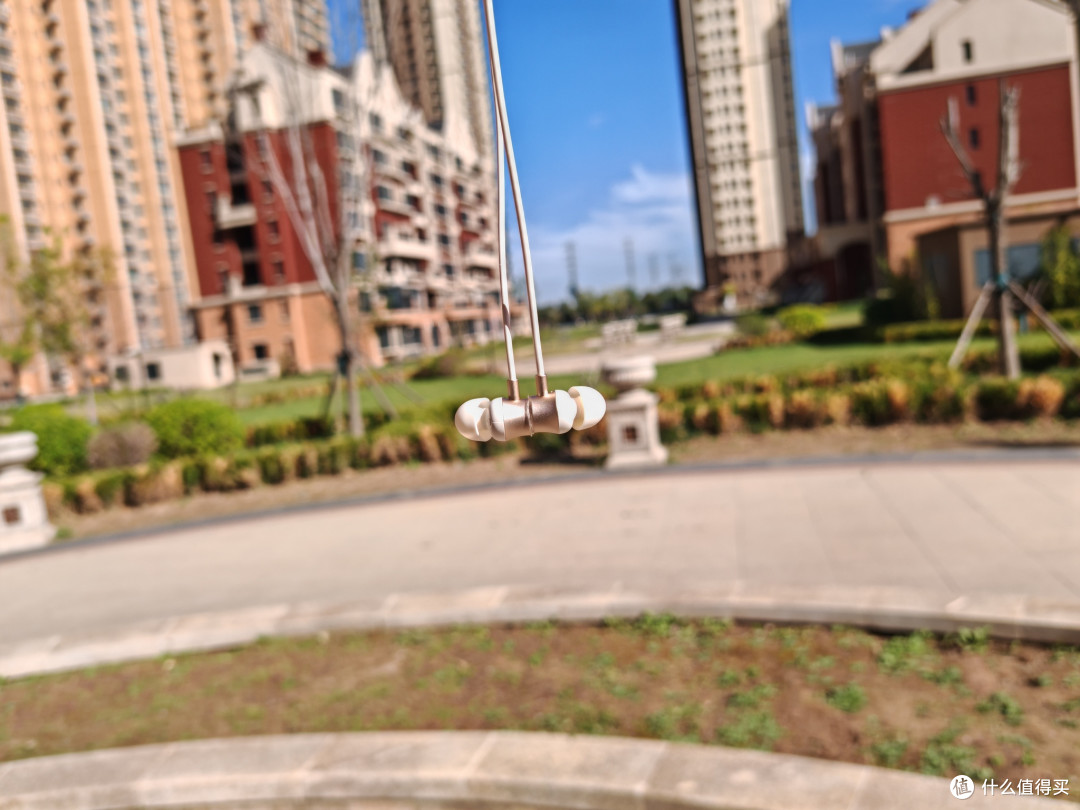 竹林鸟玉笛E200颈挂式蓝牙耳机真实体验，通勤运动的省心之选