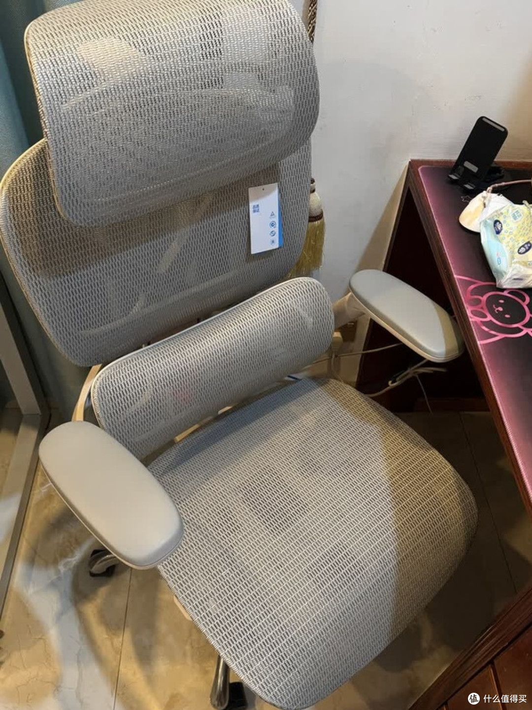 1500元员工办公椅怎么选?趴桌午休3年腰快废了,换椅子后说真话