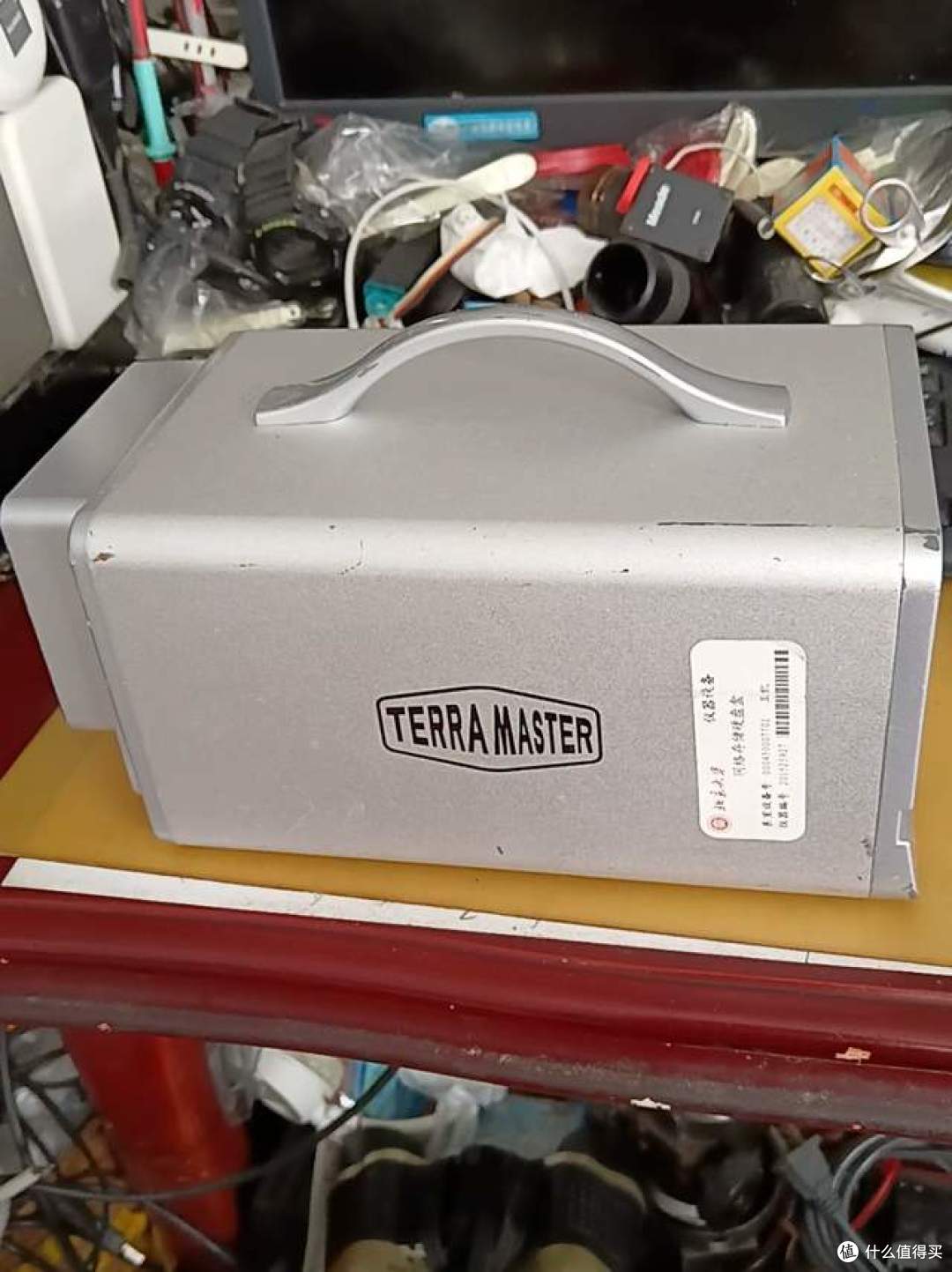 二手鱼塘惊现100元铁威马双盘位NAS!没电源当坏的卖,你敢赌吗