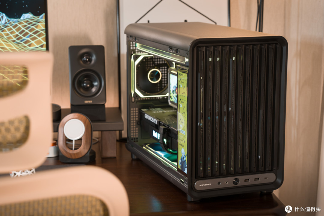 精致M-ATX钢炮—乔思伯D33_七彩虹B850M Ultra_影驰RTX5070Ti HOF