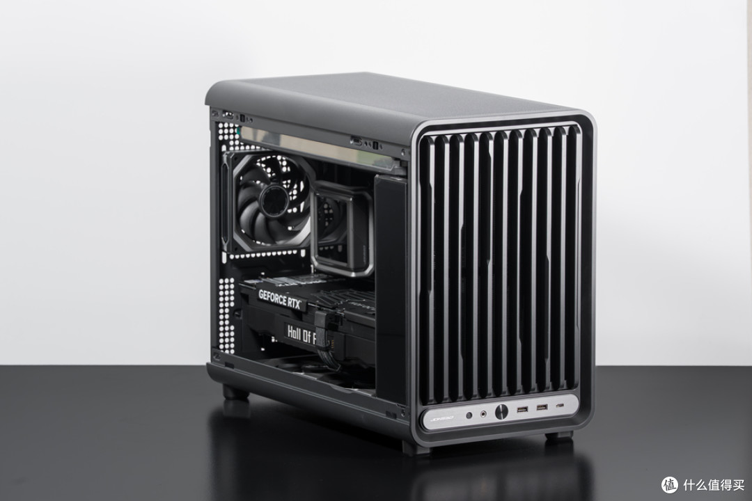 精致M-ATX钢炮—乔思伯D33_七彩虹B850M Ultra_影驰RTX5070Ti HOF
