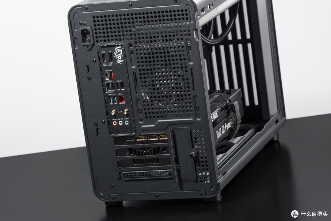 精致M-ATX钢炮—乔思伯D33_七彩虹B850M Ultra_影驰RTX5070Ti HOF