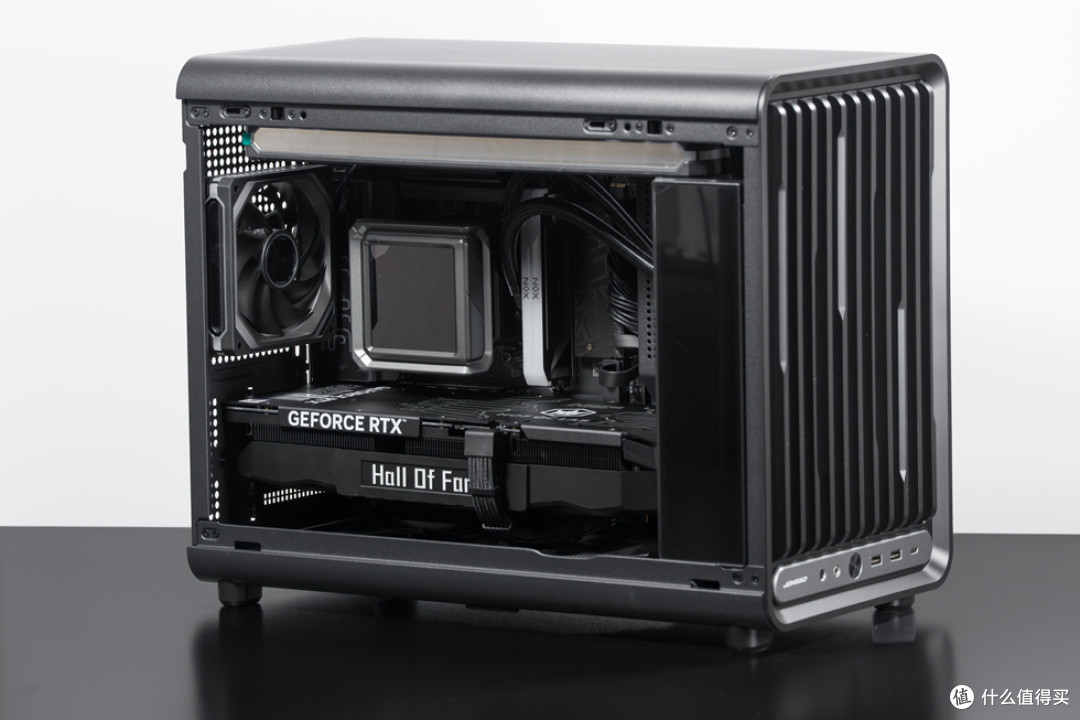 精致M-ATX钢炮—乔思伯D33_七彩虹B850M Ultra_影驰RTX5070Ti HOF