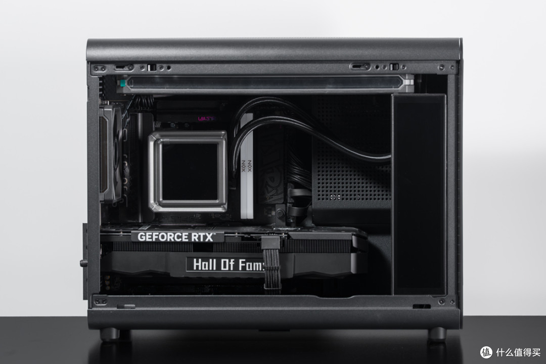 精致M-ATX钢炮—乔思伯D33_七彩虹B850M Ultra_影驰RTX5070Ti HOF