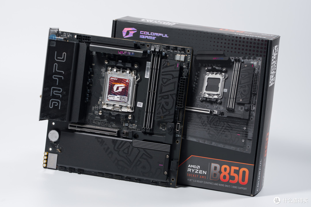 精致M-ATX钢炮—乔思伯D33_七彩虹B850M Ultra_影驰RTX5070Ti HOF