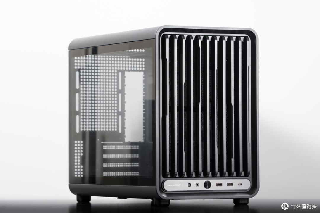 精致M-ATX钢炮—乔思伯D33_七彩虹B850M Ultra_影驰RTX5070Ti HOF