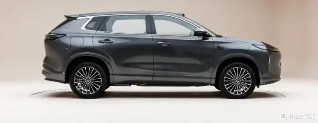 东风风神L8+定档10月23日上市,15万级插混SUV