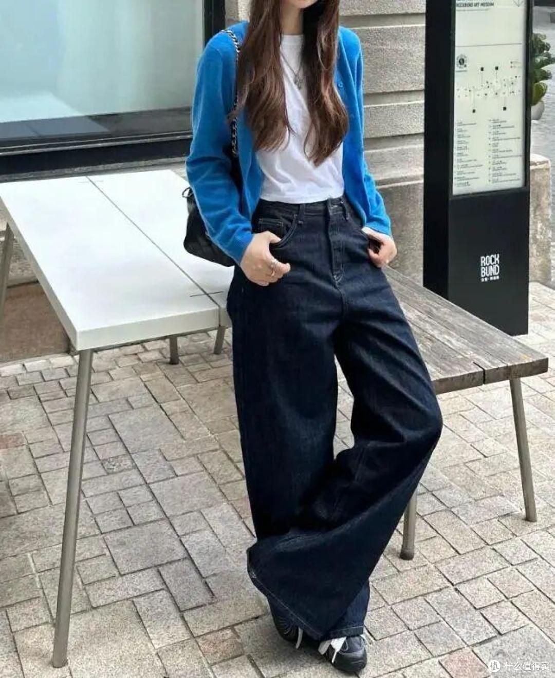 没想到今年奶奶衫又火了!搭配裤子、裙子都好看,太适合50+了