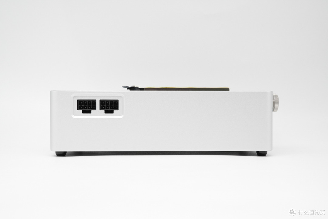 支持PCIe4.0*4带宽，天钡AG01显卡扩展坞拆解