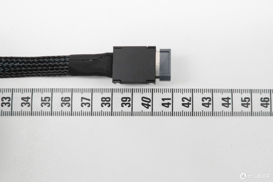 支持PCIe4.0*4带宽，天钡AG01显卡扩展坞拆解