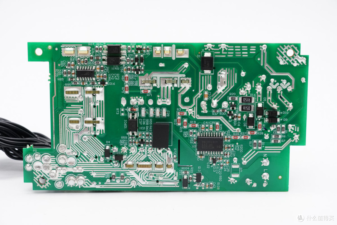 支持PCIe4.0*4带宽，天钡AG01显卡扩展坞拆解