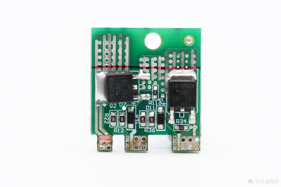 支持PCIe4.0*4带宽，天钡AG01显卡扩展坞拆解