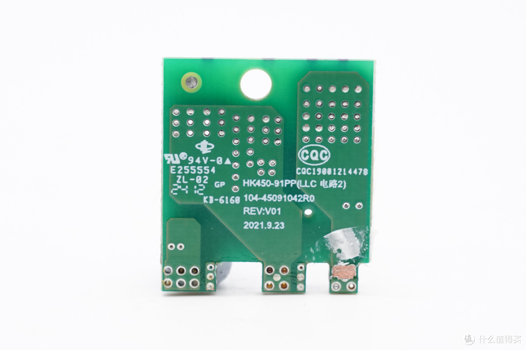支持PCIe4.0*4带宽，天钡AG01显卡扩展坞拆解