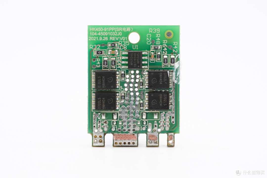 支持PCIe4.0*4带宽，天钡AG01显卡扩展坞拆解