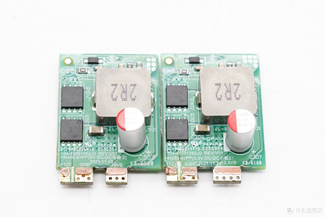 支持PCIe4.0*4带宽，天钡AG01显卡扩展坞拆解