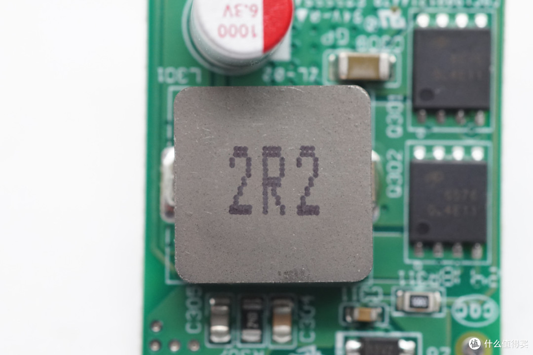 支持PCIe4.0*4带宽，天钡AG01显卡扩展坞拆解