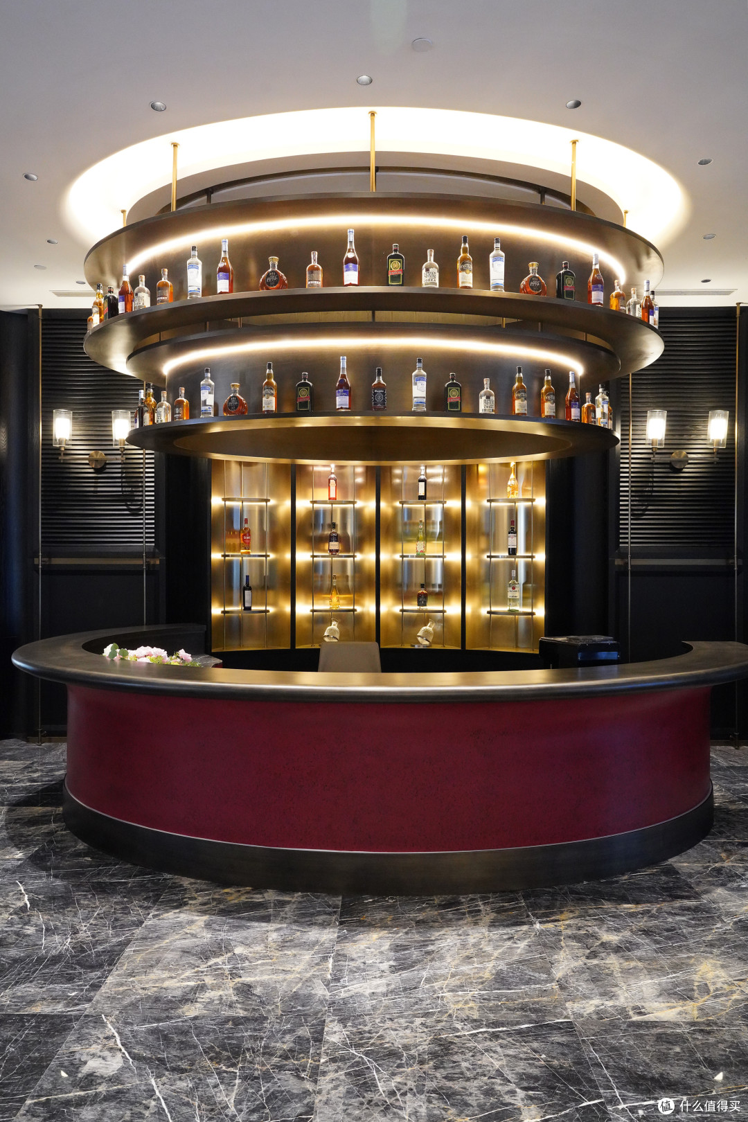 汴京里,西湖边,我寻到了这家宛若经济上行期的度假酒店