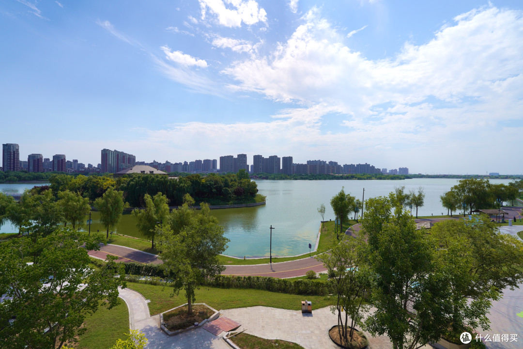 汴京里,西湖边,我寻到了这家宛若经济上行期的度假酒店