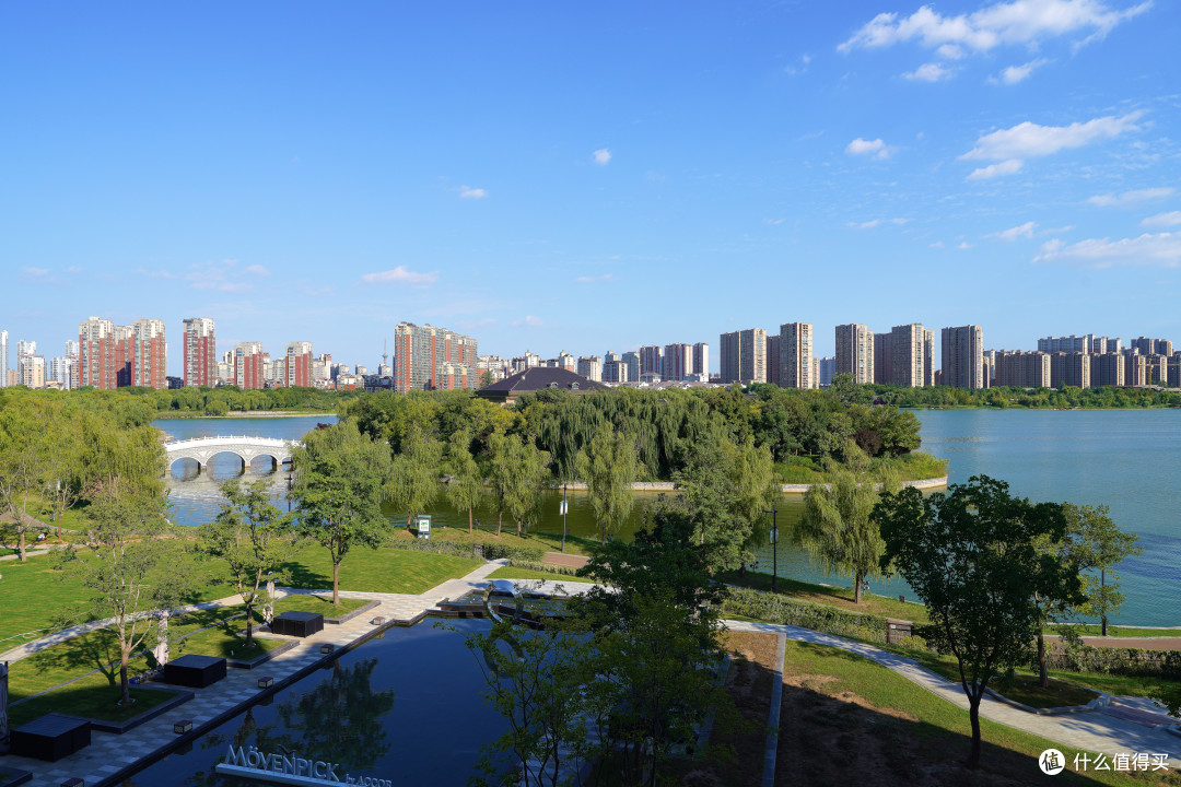 汴京里,西湖边,我寻到了这家宛若经济上行期的度假酒店