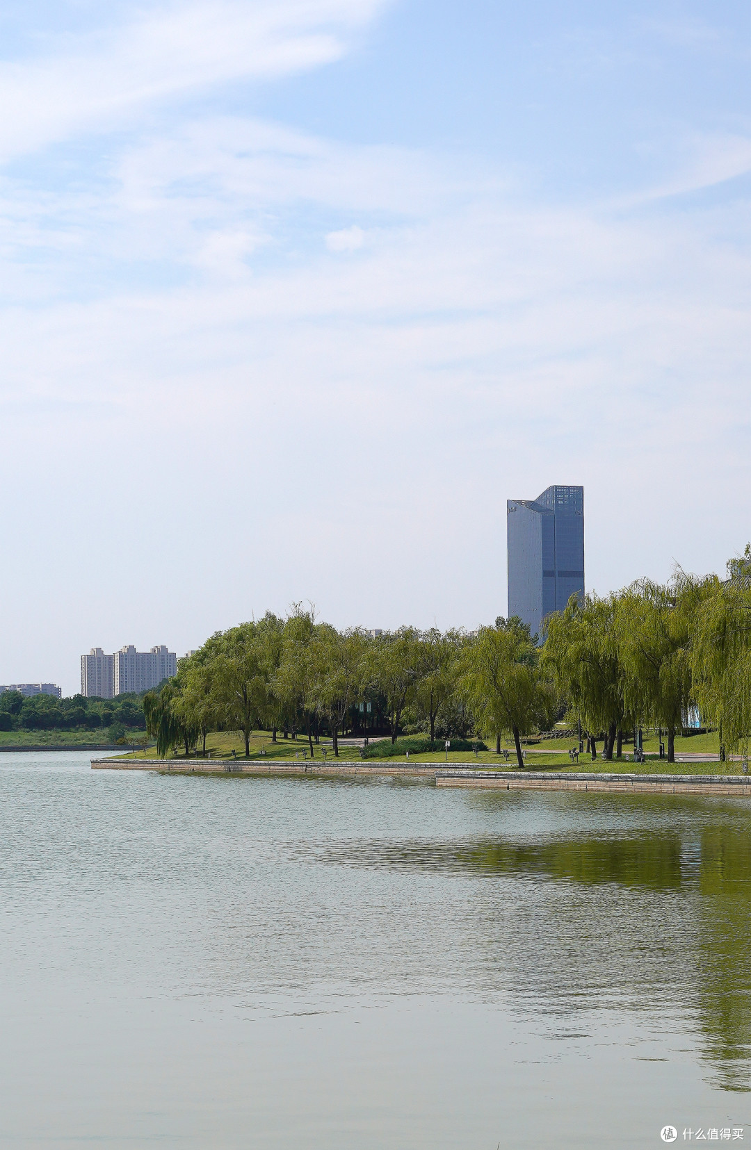 汴京里,西湖边,我寻到了这家宛若经济上行期的度假酒店