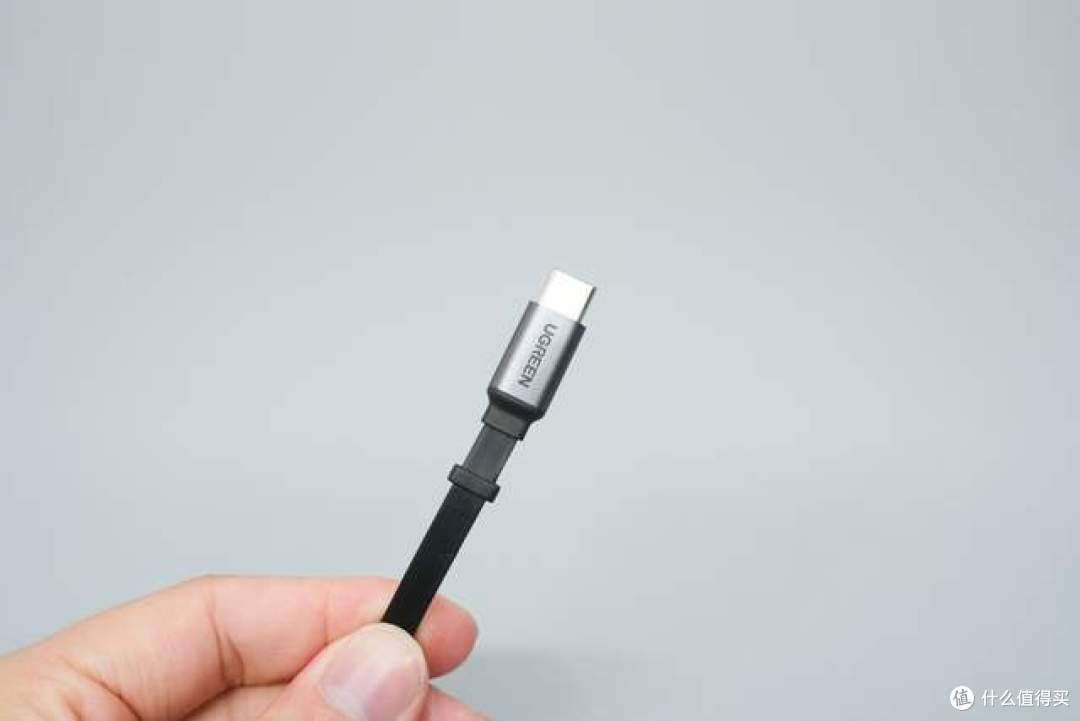 把100W快充与伸缩线塞进小机身，绿联这款新品值不值得买？