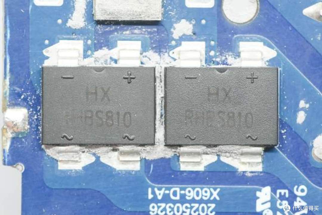把100W快充与伸缩线塞进小机身，绿联这款新品值不值得买？