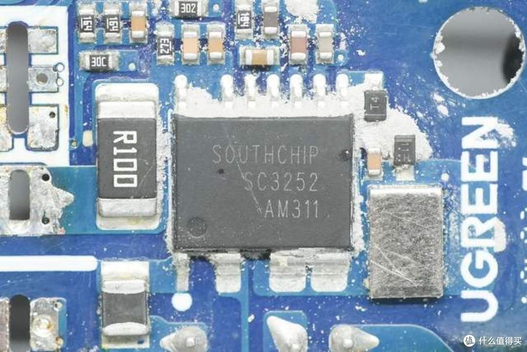 把100W快充与伸缩线塞进小机身，绿联这款新品值不值得买？