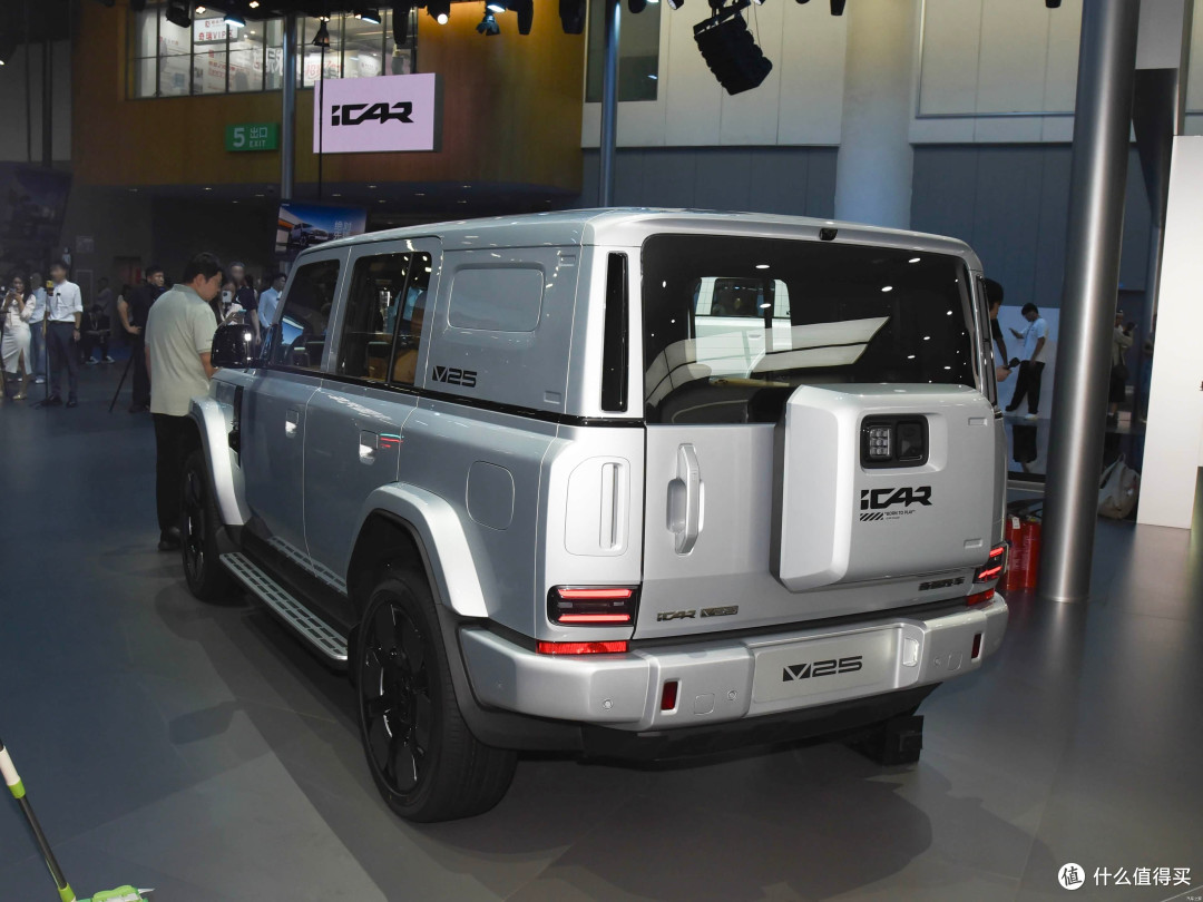 ICAR V25卖13.98万，油耗6.9L、续航差600km，宋Ultra笑而不语