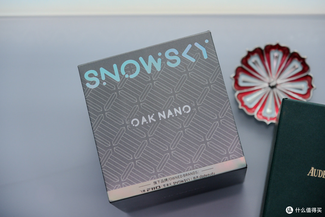 理想中的霸道且温柔?雪漫天OAK NANO橡树耳机赏玩