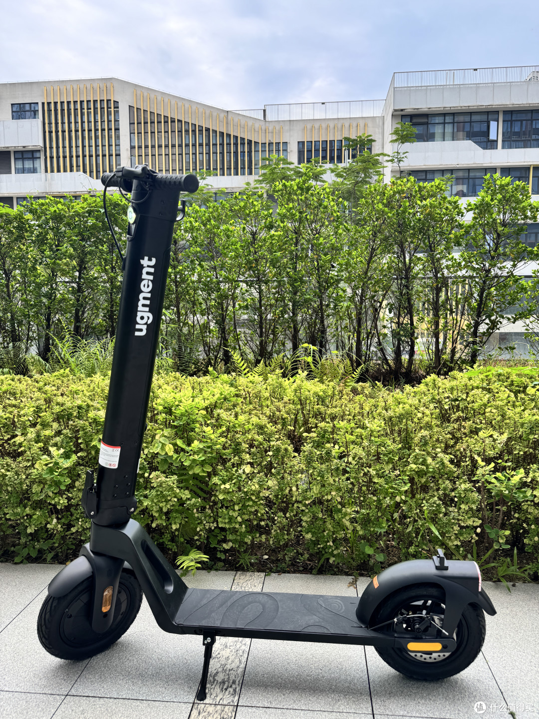 早上多睡 10 分钟，全靠这台电动滑板车
