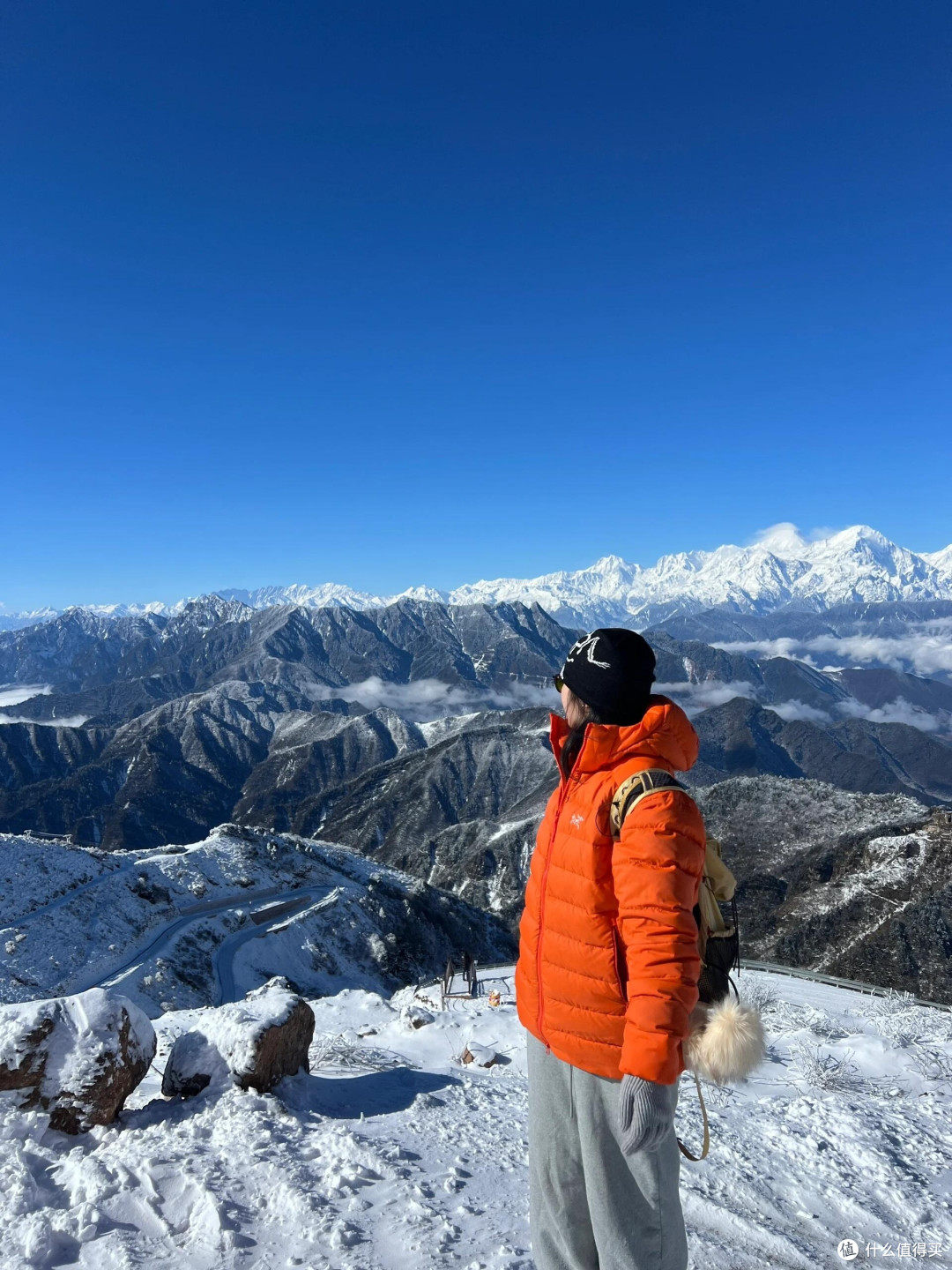户外叠穿动态实测与防鼓包指南