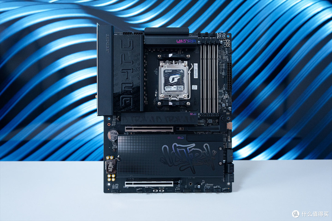 全能旗舰,首发1899元,七彩虹iGame X870E ULTRA-S V14上机测试