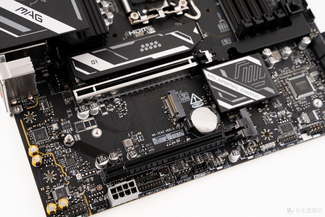 微星 MAG Z890M GAMING PLUS WIFI 小黑龙开箱及装机分享