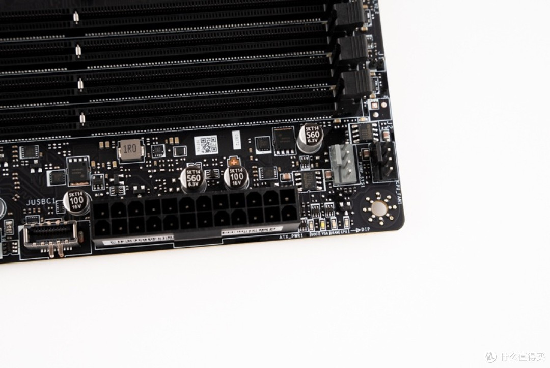 微星 MAG Z890M GAMING PLUS WIFI 小黑龙开箱及装机分享